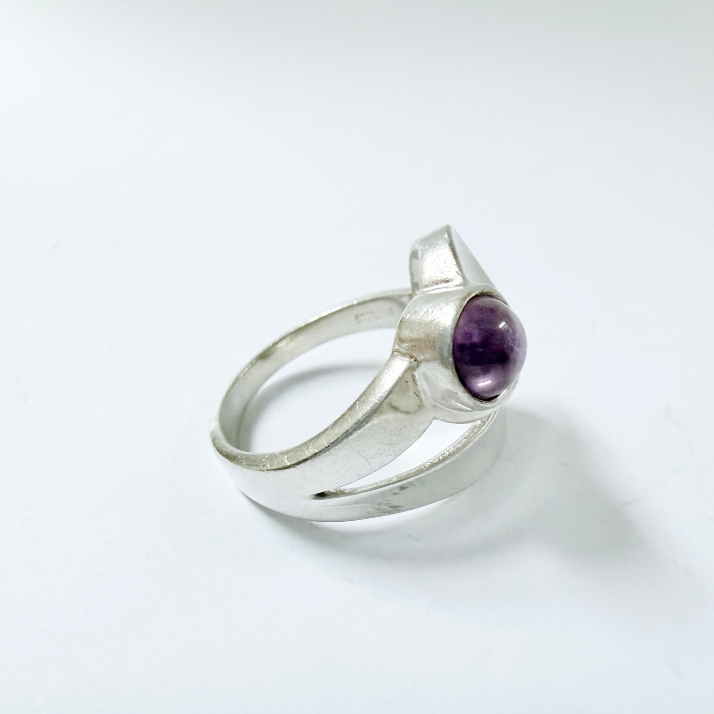Vintage 1950-60s. Sterling Silver Amethyst Ring.