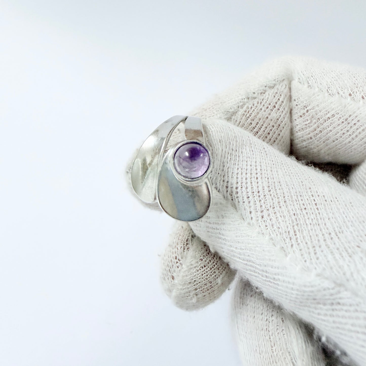 Vintage 1950-60s. Sterling Silver Amethyst Ring.