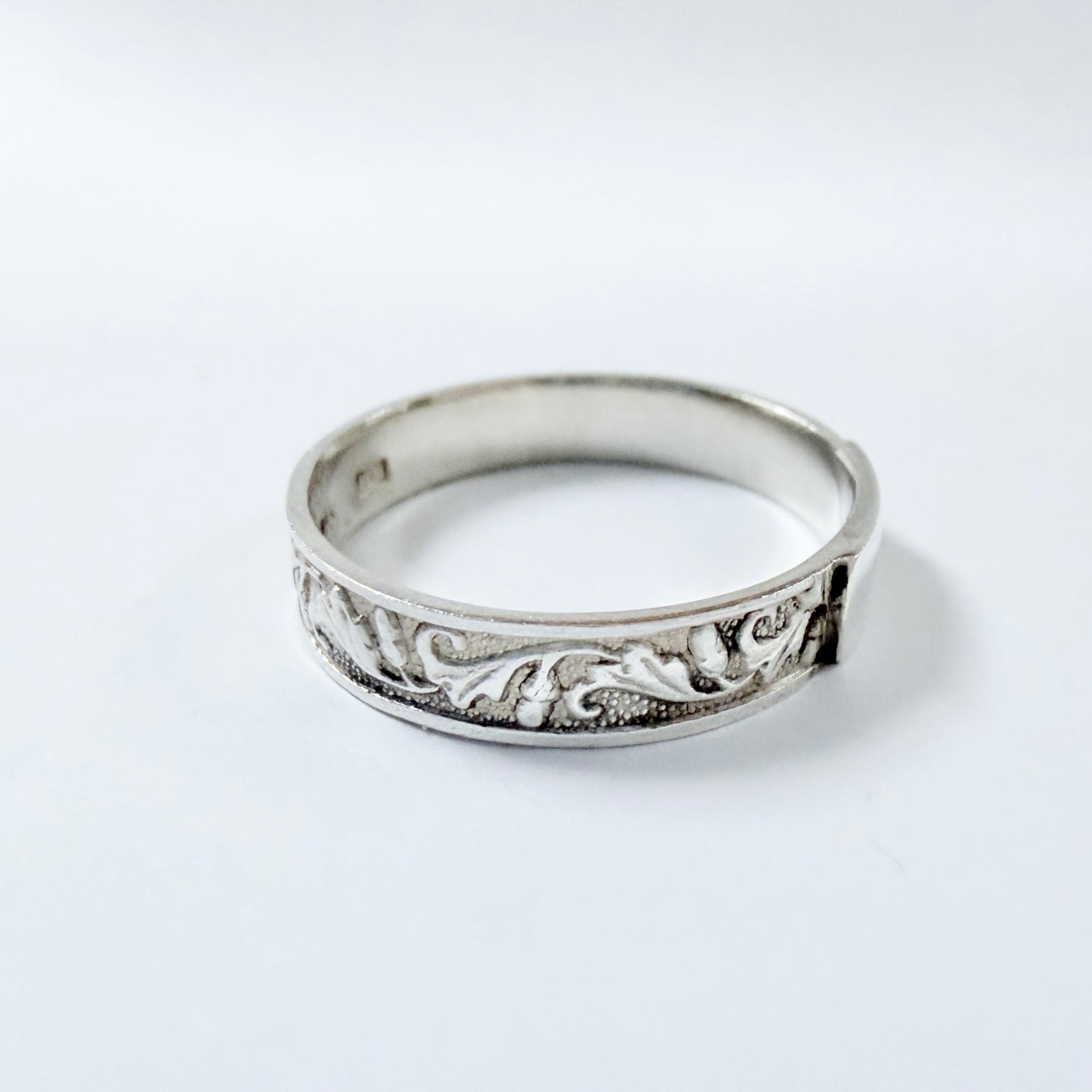 Ekström & Blohm, Sweden 1936. Vintage Solid Silver Band Monogram Ring with Unengraved Table