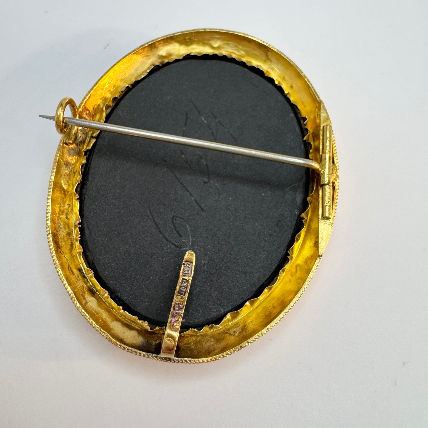 Gustaf Möllenborg, Sweden 1874. Antique 18k Gold Grand Tour Pietra Dura Brooch.