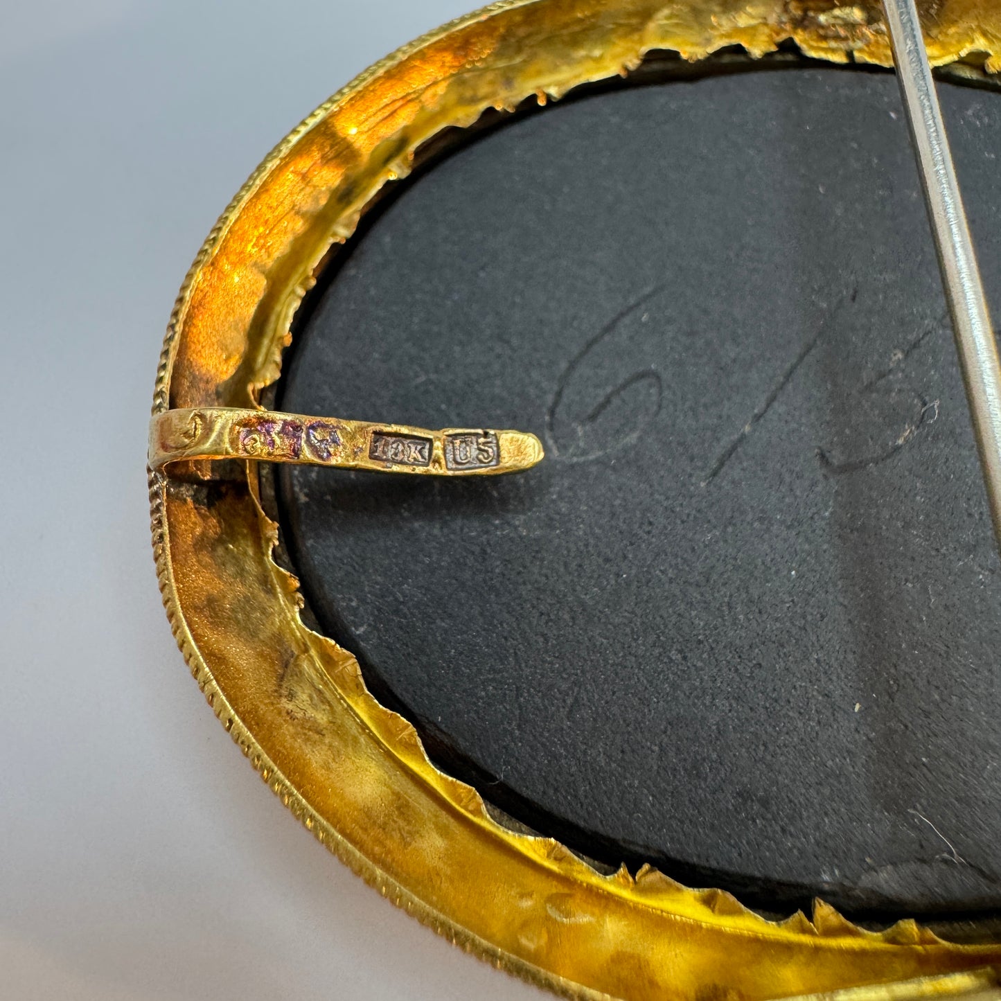 Gustaf Möllenborg, Sweden 1874. Antique 18k Gold Grand Tour Pietra Dura Brooch.