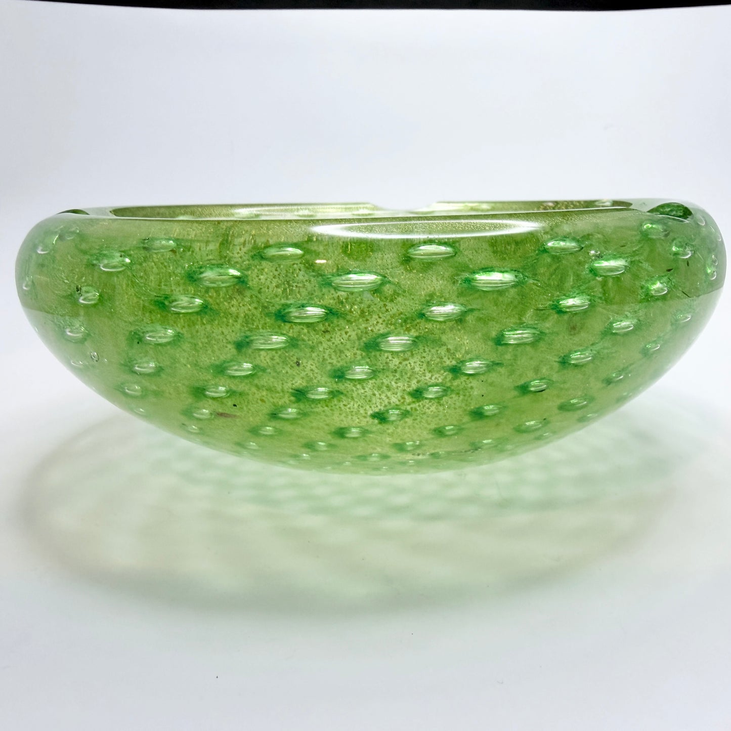 Attr. Archimede Seguso Murano, Italy ca 1950. Green Gold Flake Glass Ashtray Bowl.
