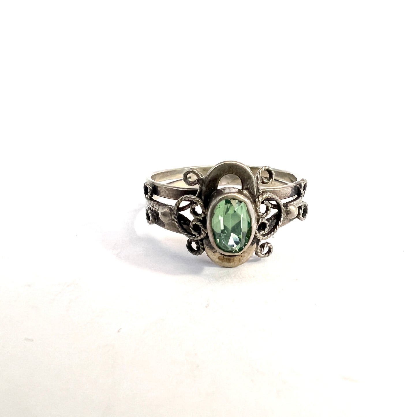 Antique WW1-Era White Metal Green Paste Ring.