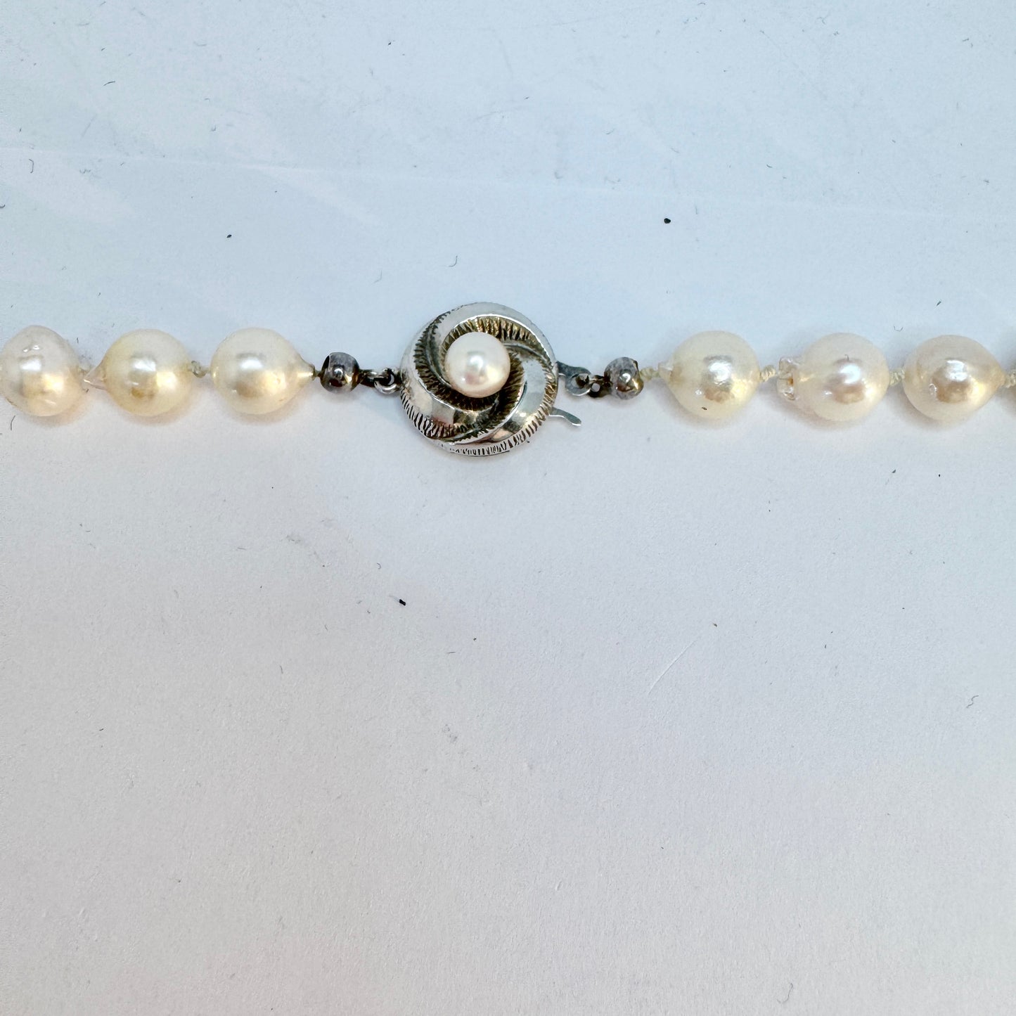 JKa Köhle, Germany. Vintage 29" Pearl Sterling Clasp Necklace