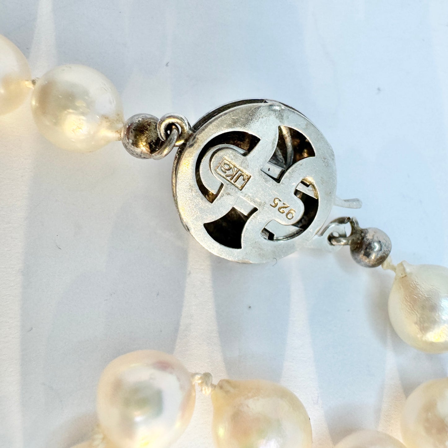 JKa Köhle, Germany. Vintage 29" Pearl Sterling Clasp Necklace