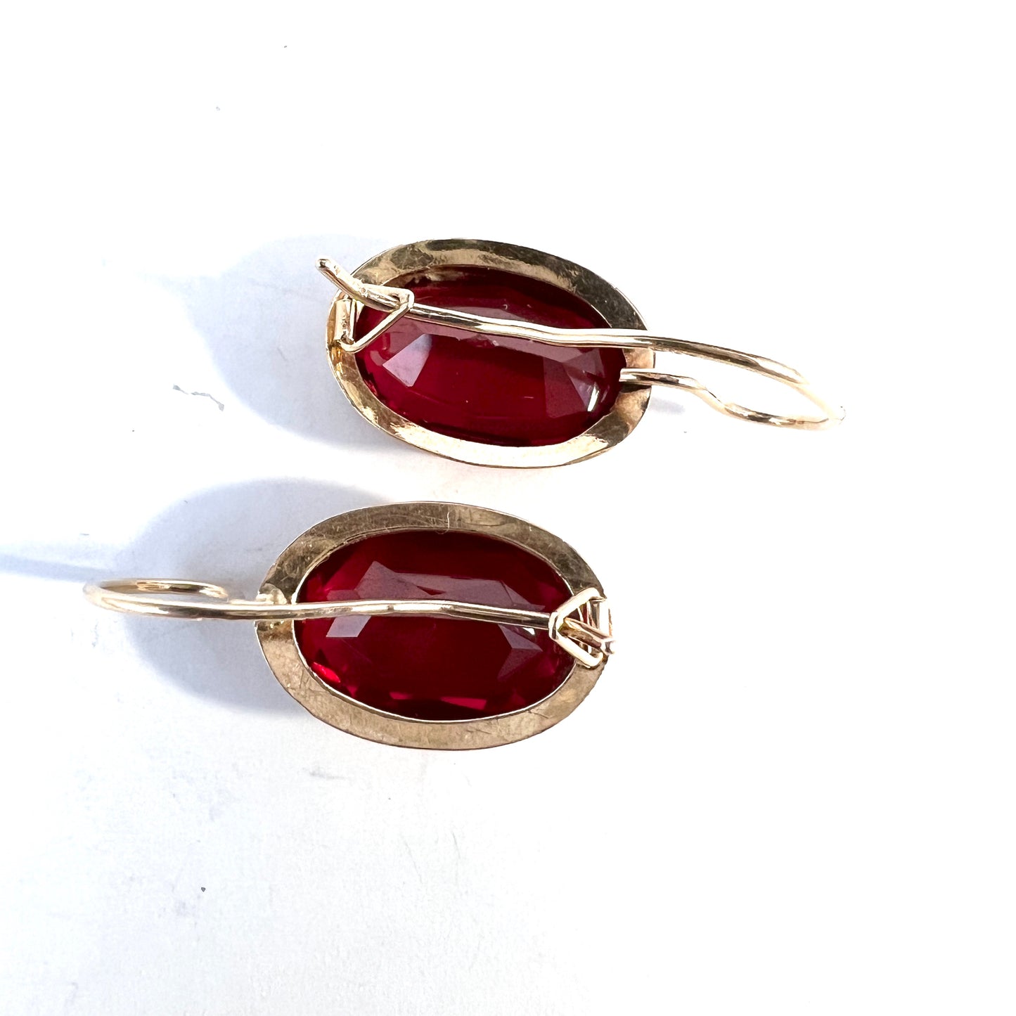 Finland year 1961. Vintage 14k Gold Synthetic Ruby Earrings.