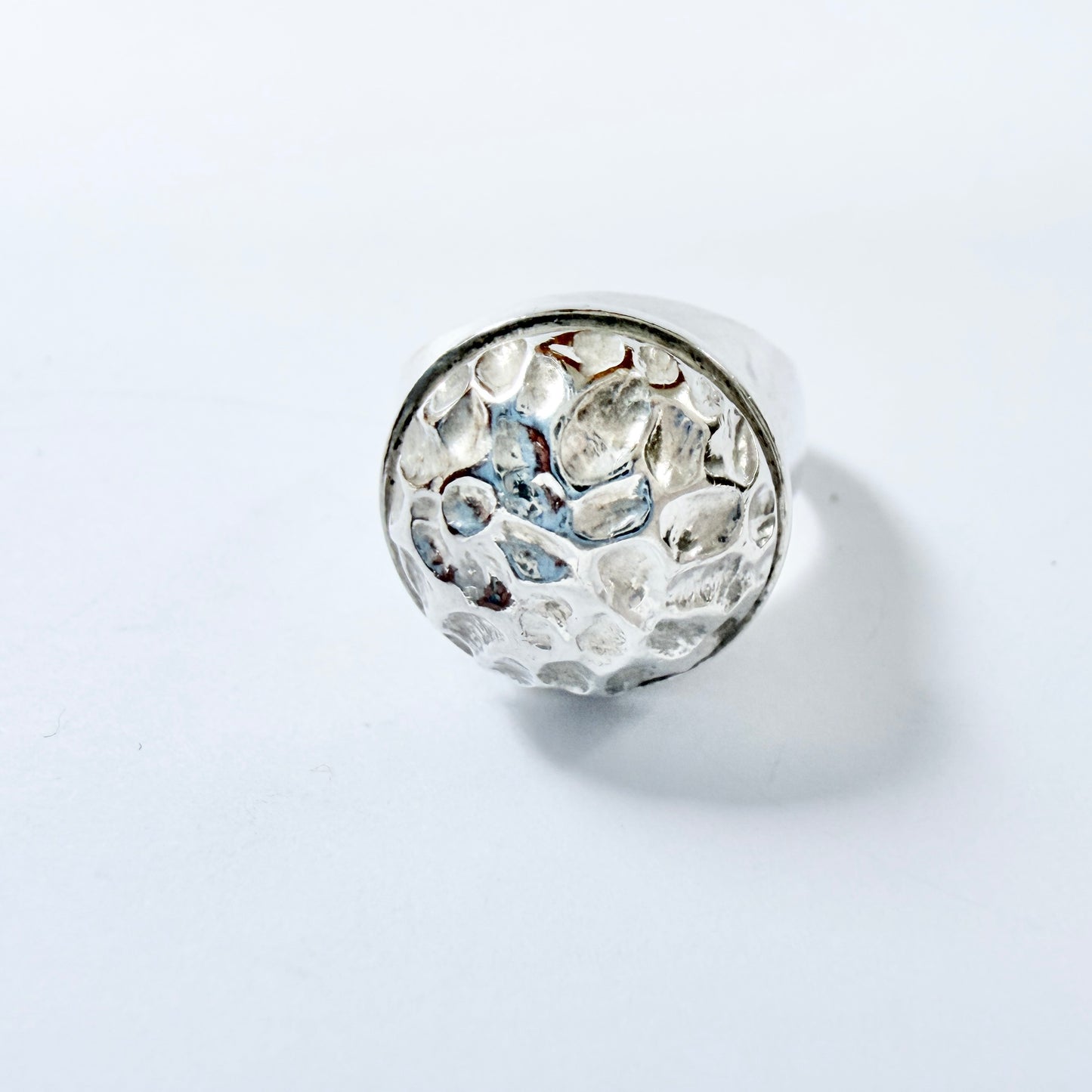 Kaplan, Sweden 1965. Vintage Sterling Silver Space Age Moon Surface Ring.
