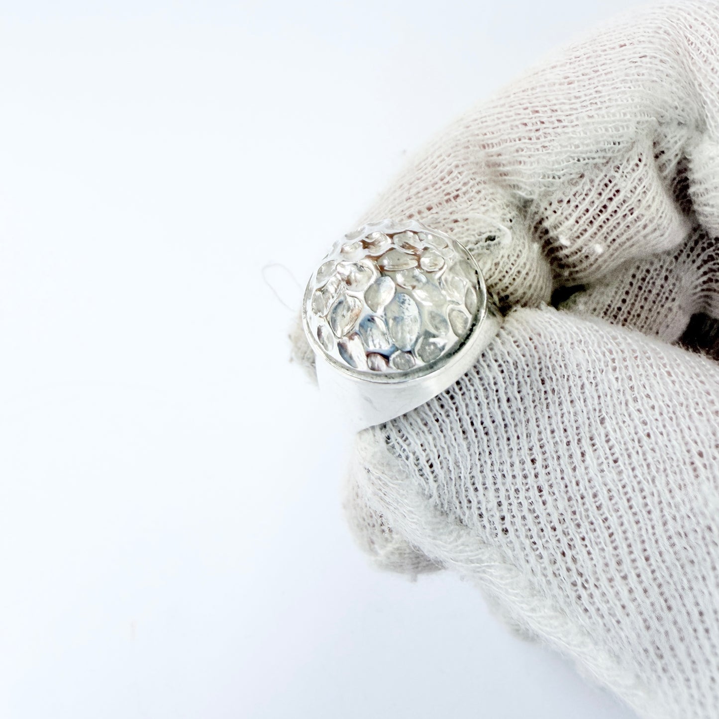 Kaplan, Sweden 1965. Vintage Sterling Silver Space Age Moon Surface Ring.