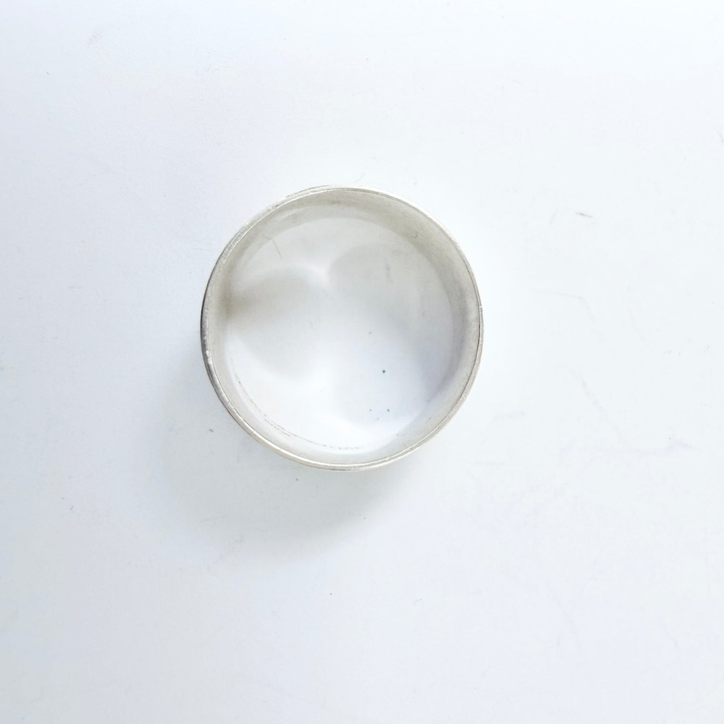 Victor Janson, Sweden 1976. Vintage Solid Silver Flower Band Ring.