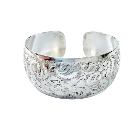 Vintage ca 1950s. Sterling Silver Flower Cuff Bracelet.