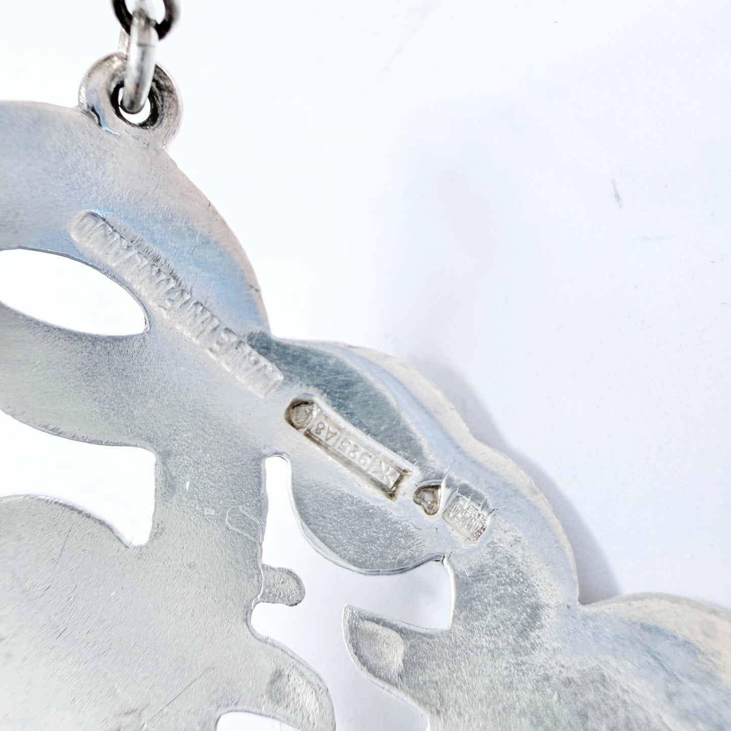 Kalevala Koru, Finland 1978. Vintage Sterling SIlver Hinged Bangle Bracelet.