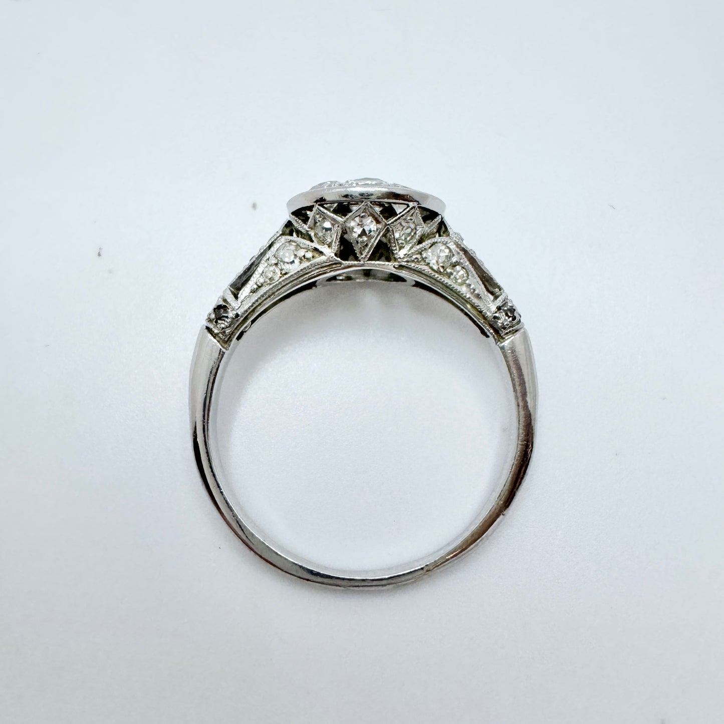 Art Deco c 1920s. Platinum Diamond Cluster Ring.