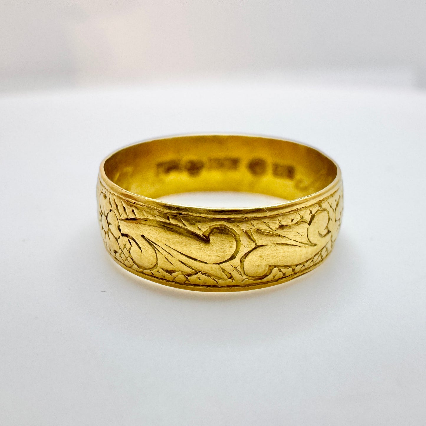 Sweden year 1902. Antique 23k Gold Floral Ring.
