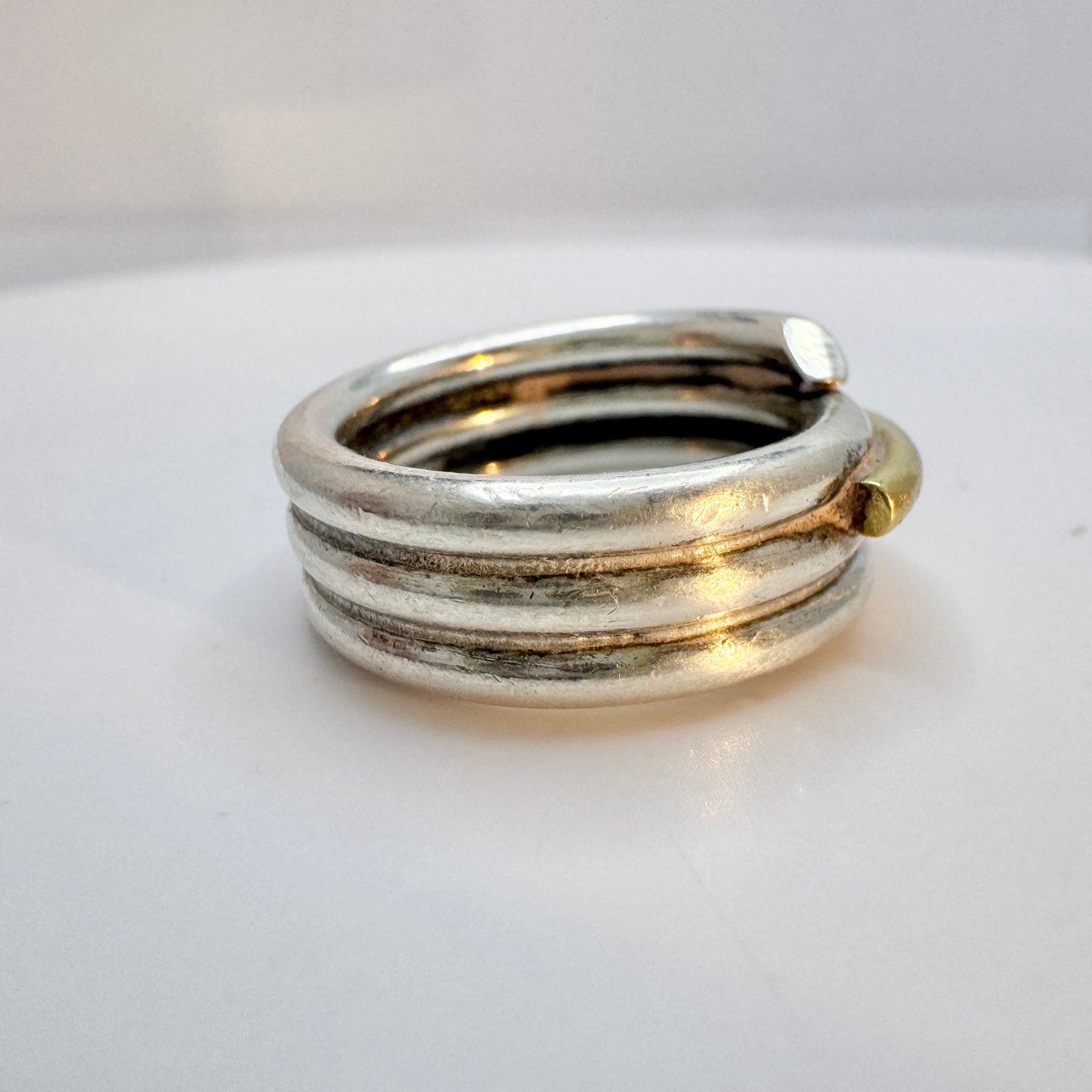Rauff, Denmark. Vintage Sterling Silver Gold Detail Ring.
