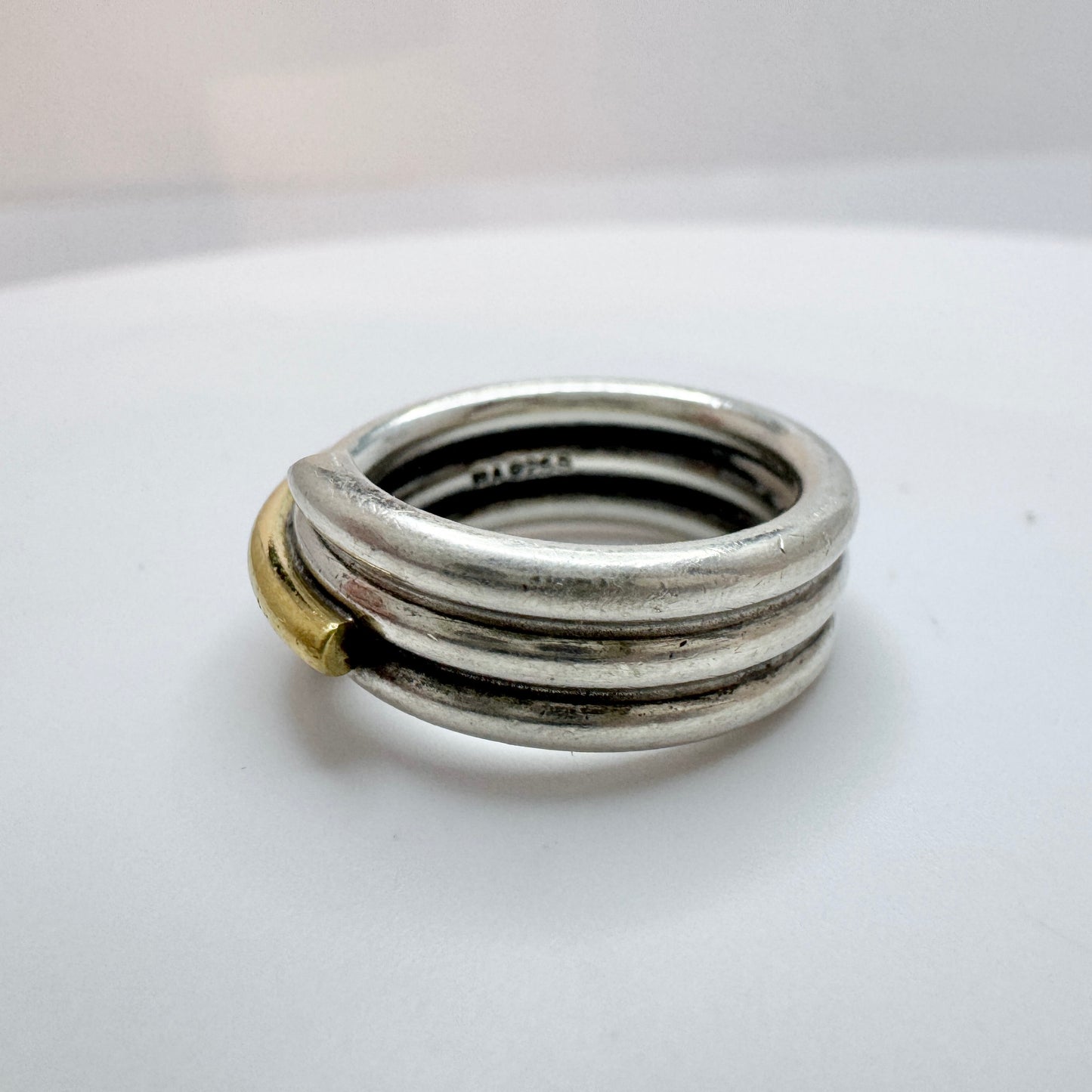 Rauff, Denmark. Vintage Sterling Silver Gold Detail Ring.