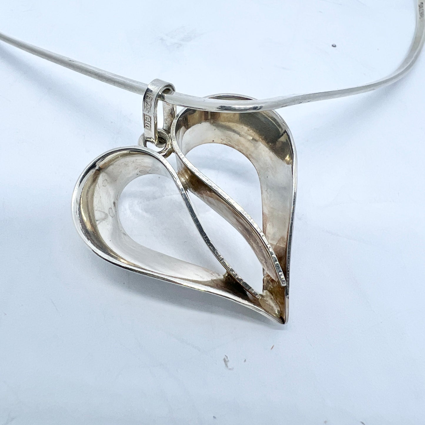 Nordisk Kokusai, Sweden 1977 Vintage Sterling Silver Heart Pendant Necklace.