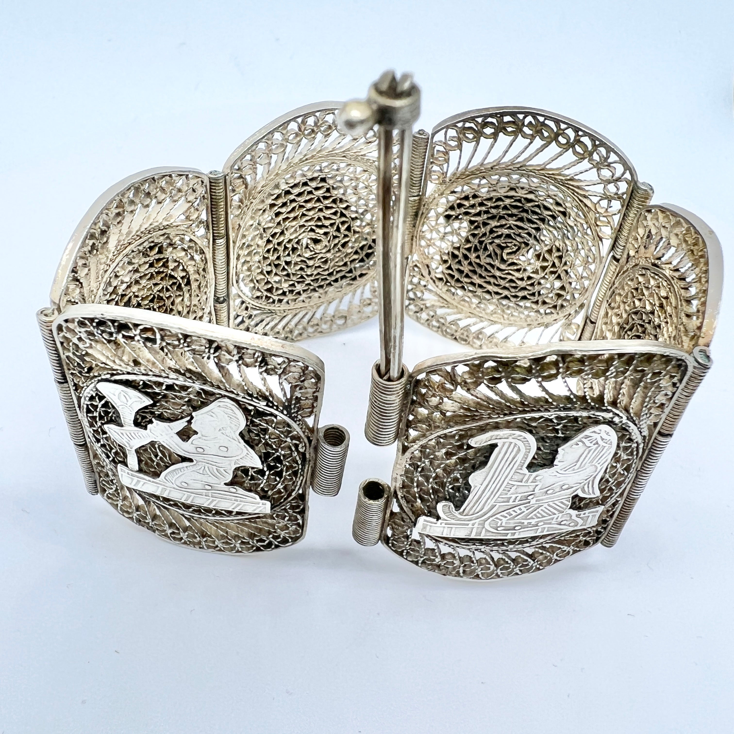 Egypt c 1970s. Vintage Solid Silver Filigree Souvenir Bracelet