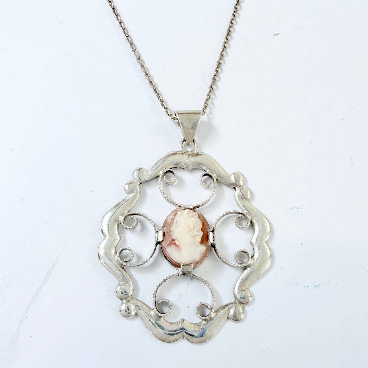 Sixten Allvin, Sweden 1947. Vintage Solid Silver Cameo Pendant Necklace. .