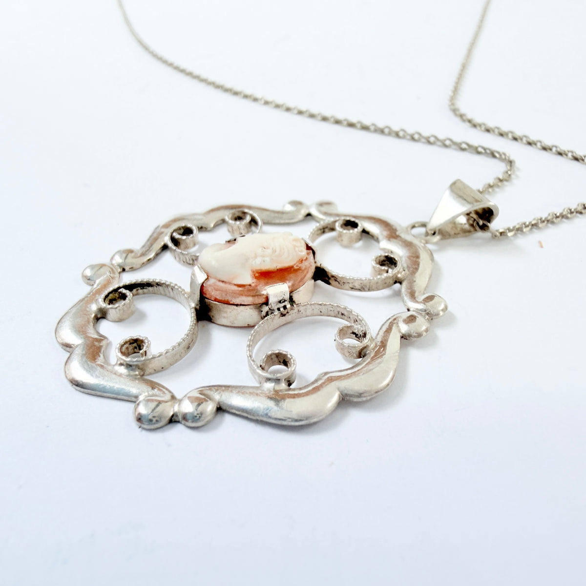 Sixten Allvin, Sweden 1947. Vintage Solid Silver Cameo Pendant Necklace. .