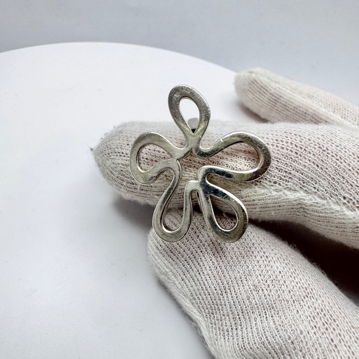 Vintage Sterling Silver Large Flower Ring.