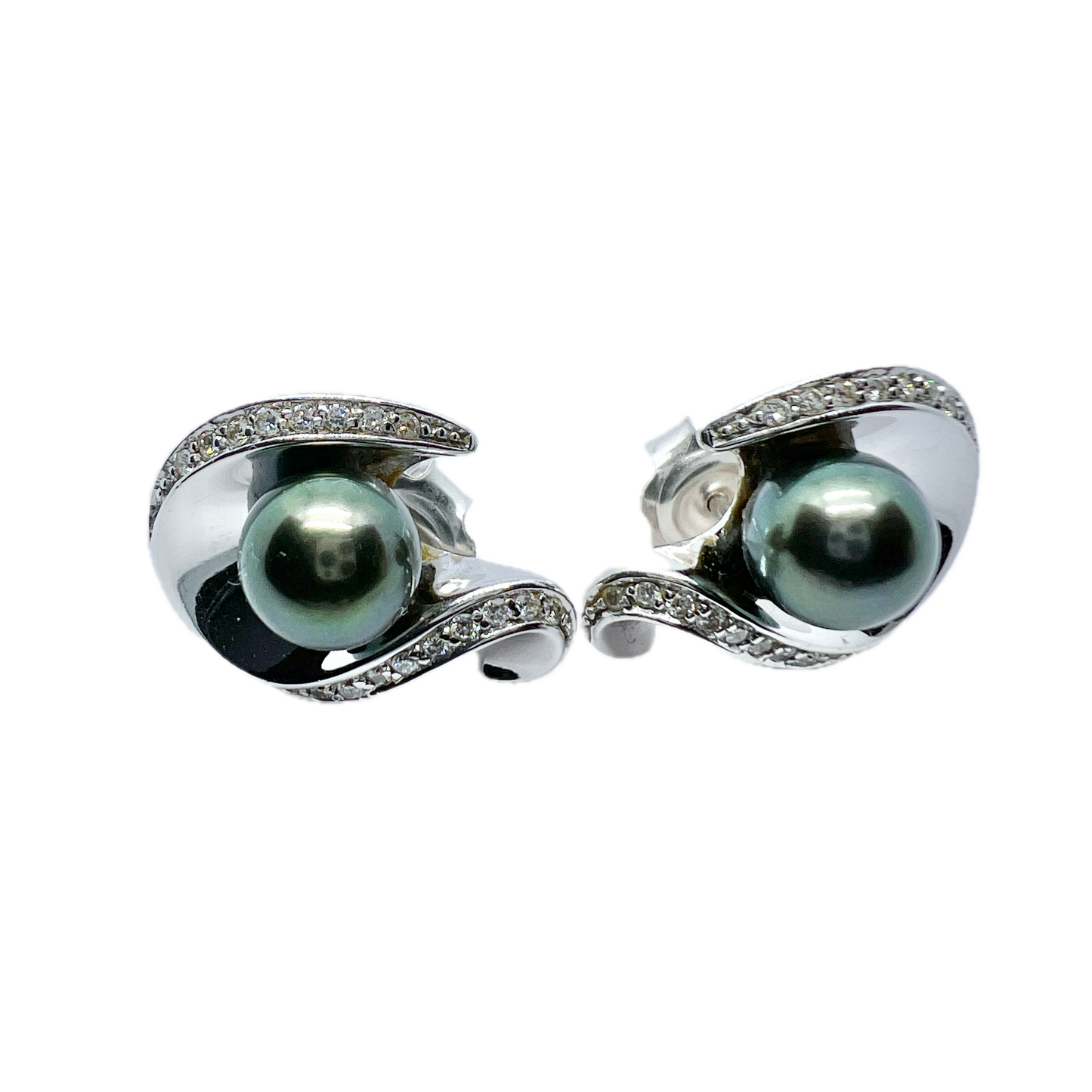 Vintage 18k Gold Diamond Tahitian Pearl Earrings.