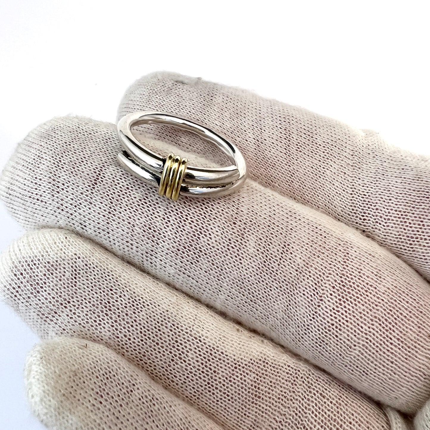 Etsuko Minowa, Sweden. Vintage 18k Gold Sterling Silver Ring.