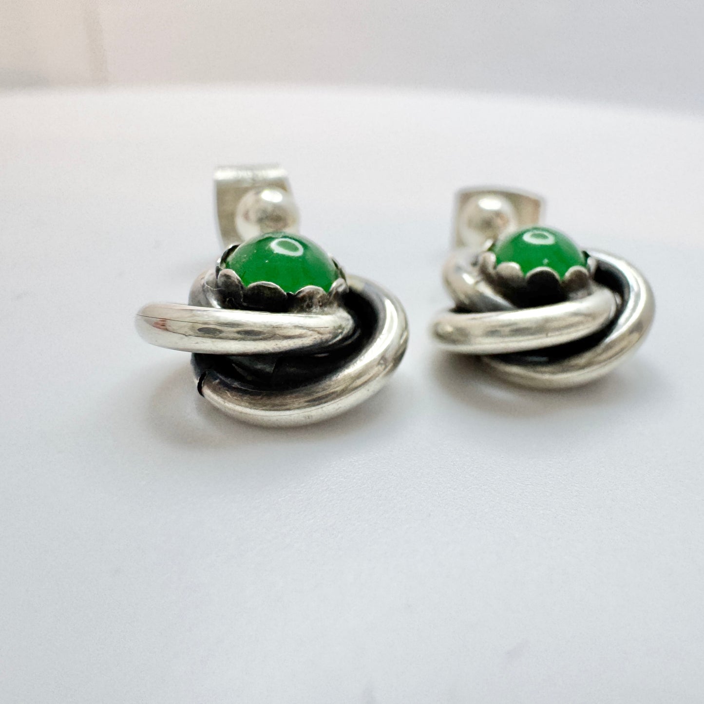 Finland. Vintage Solid Silver Chrysoprase Earrings.
