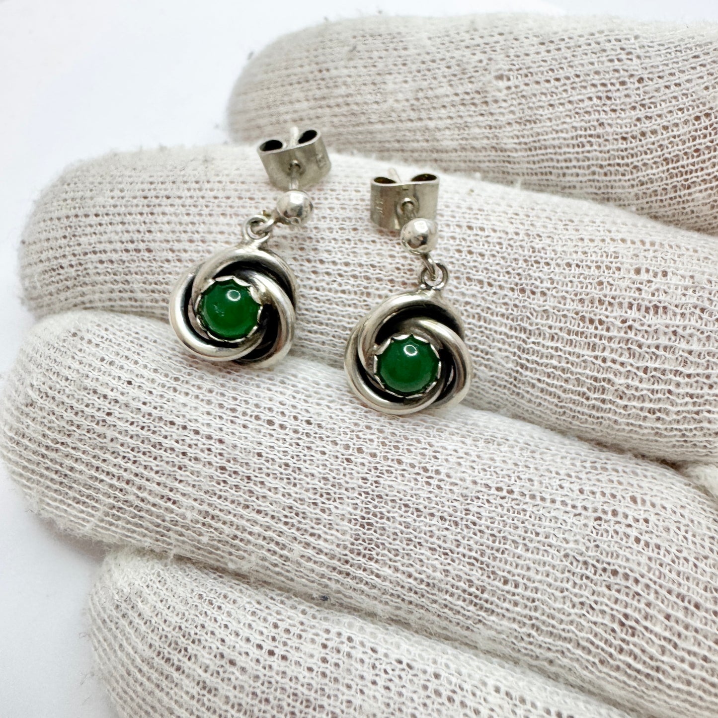 Finland. Vintage Solid Silver Chrysoprase Earrings.