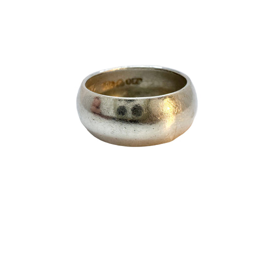 Victor Janson, Sweden year 1970. Solid Silver Band Ring.