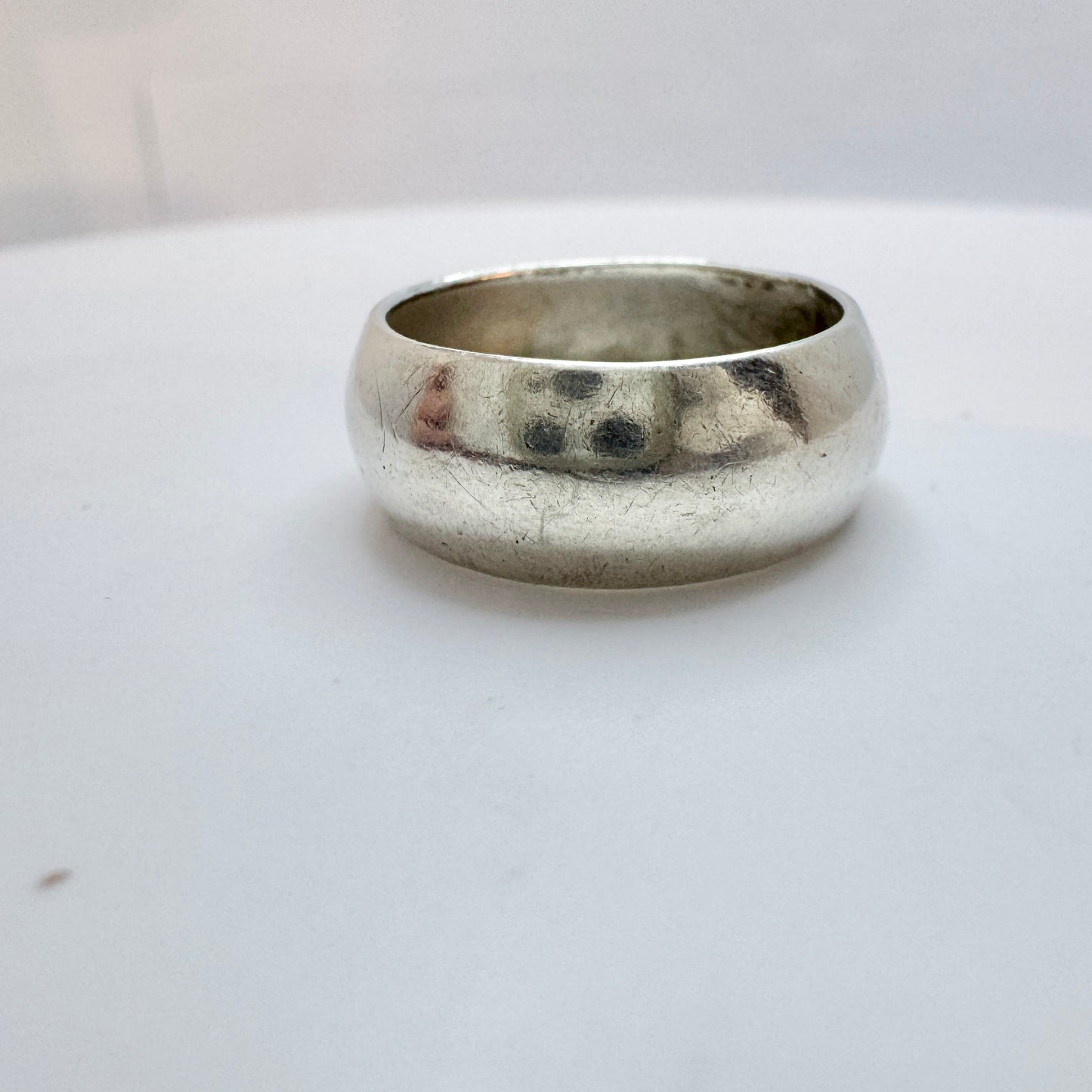 Victor Janson, Sweden year 1970. Solid Silver Band Ring.