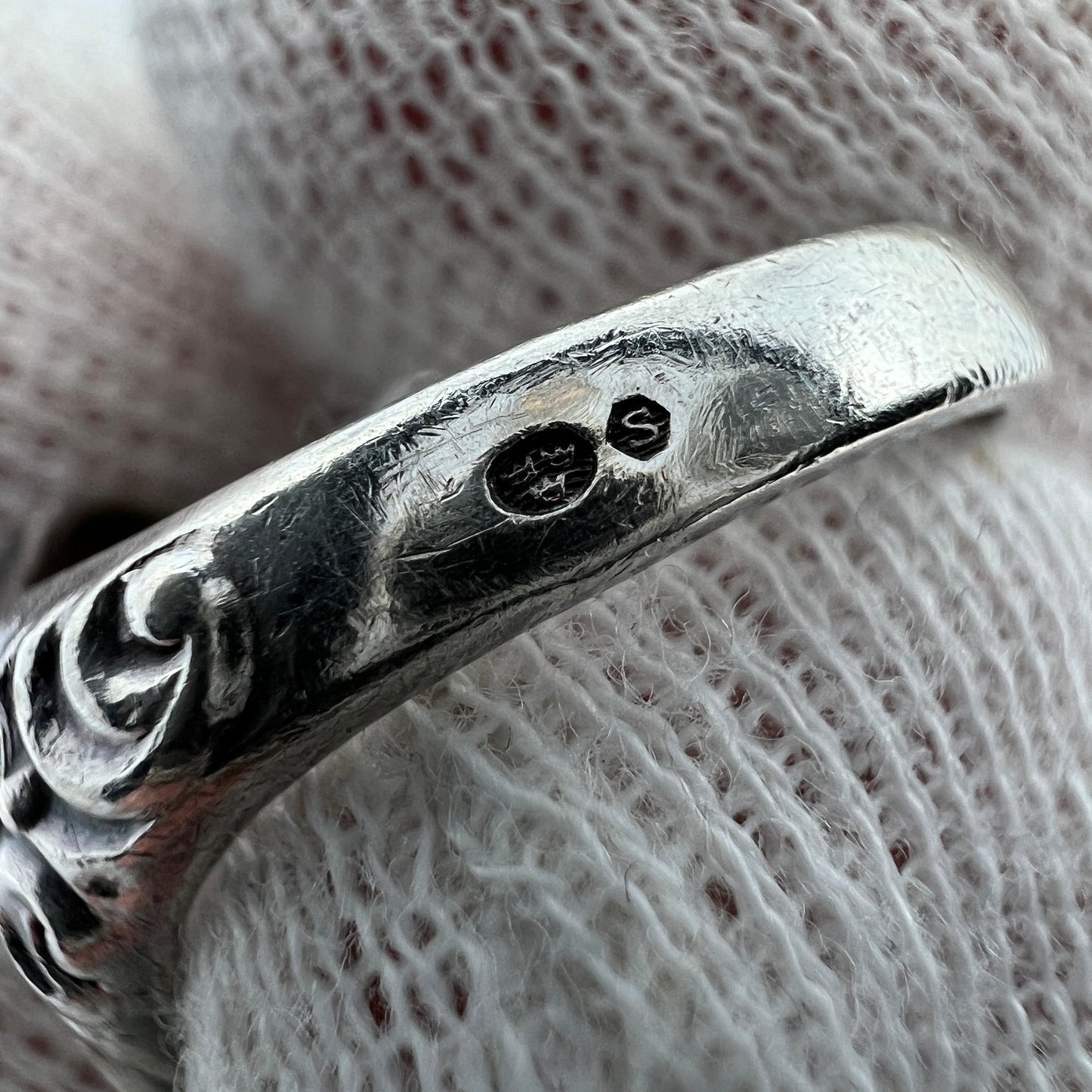 Frey & Co, Germany c 1940s. Vintage Solid Silver Signet Ring.