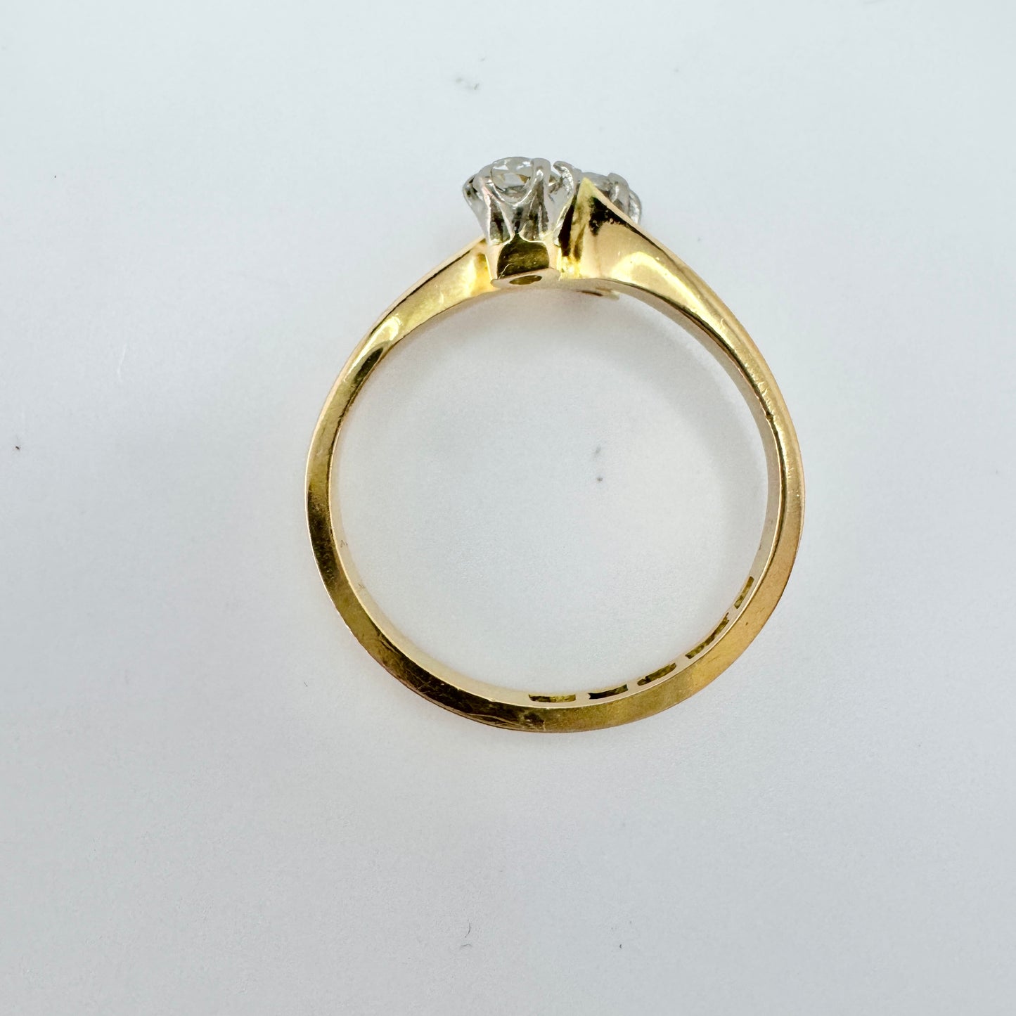 Johansson, Sweden 1953. Vintage 18k Gold 0.36ctw Diamond Toi et Moi Ring.