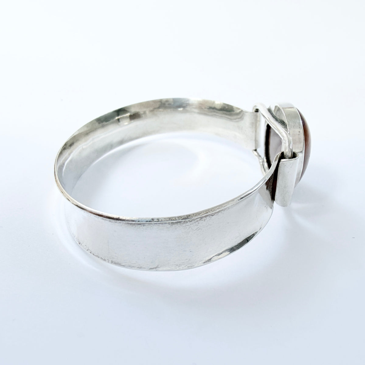 David Borg, Sweden 1967. Vintage Sterling Silver Agate Hinged Bangle Bracelet