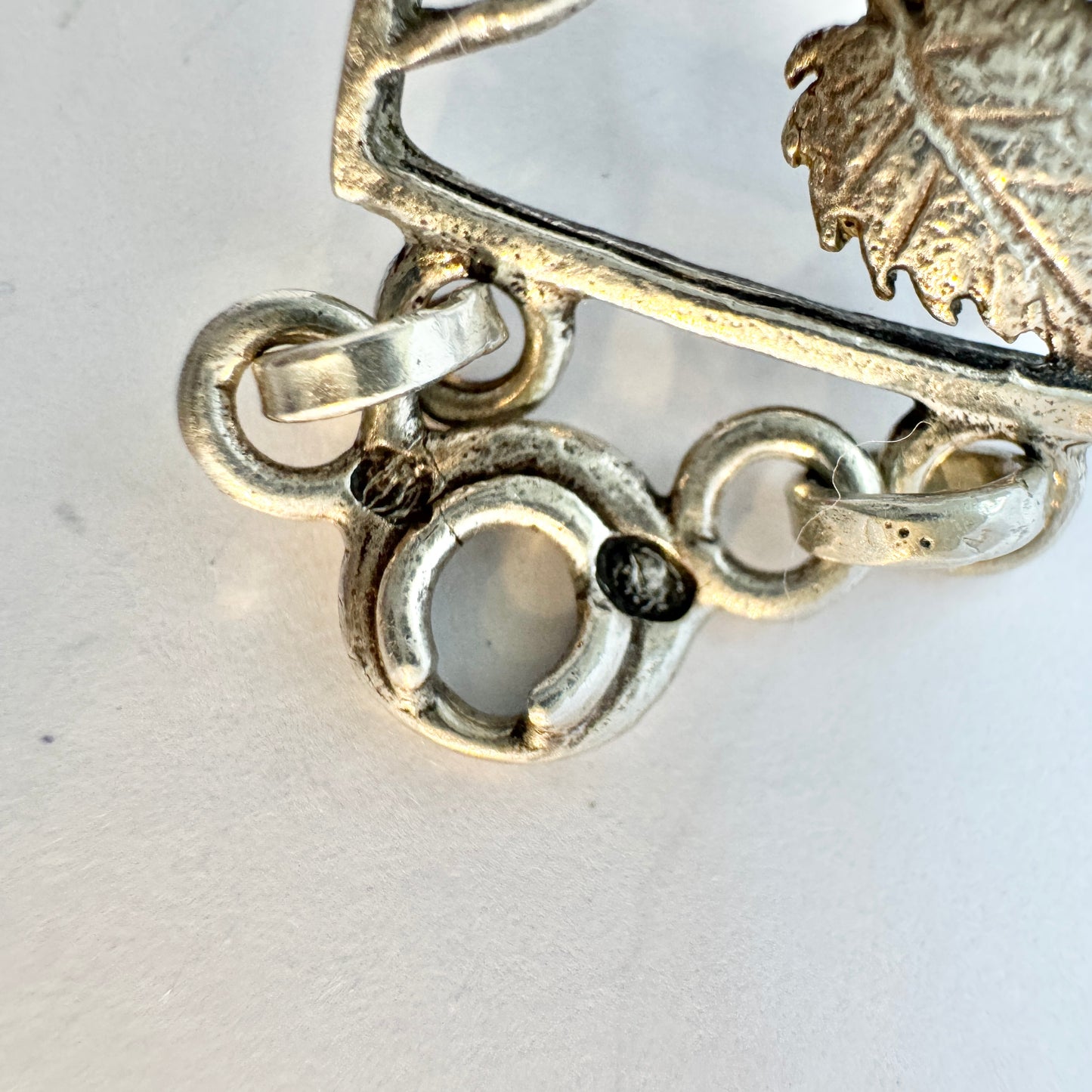 Vintage Solid Silver Floral Bracelet.