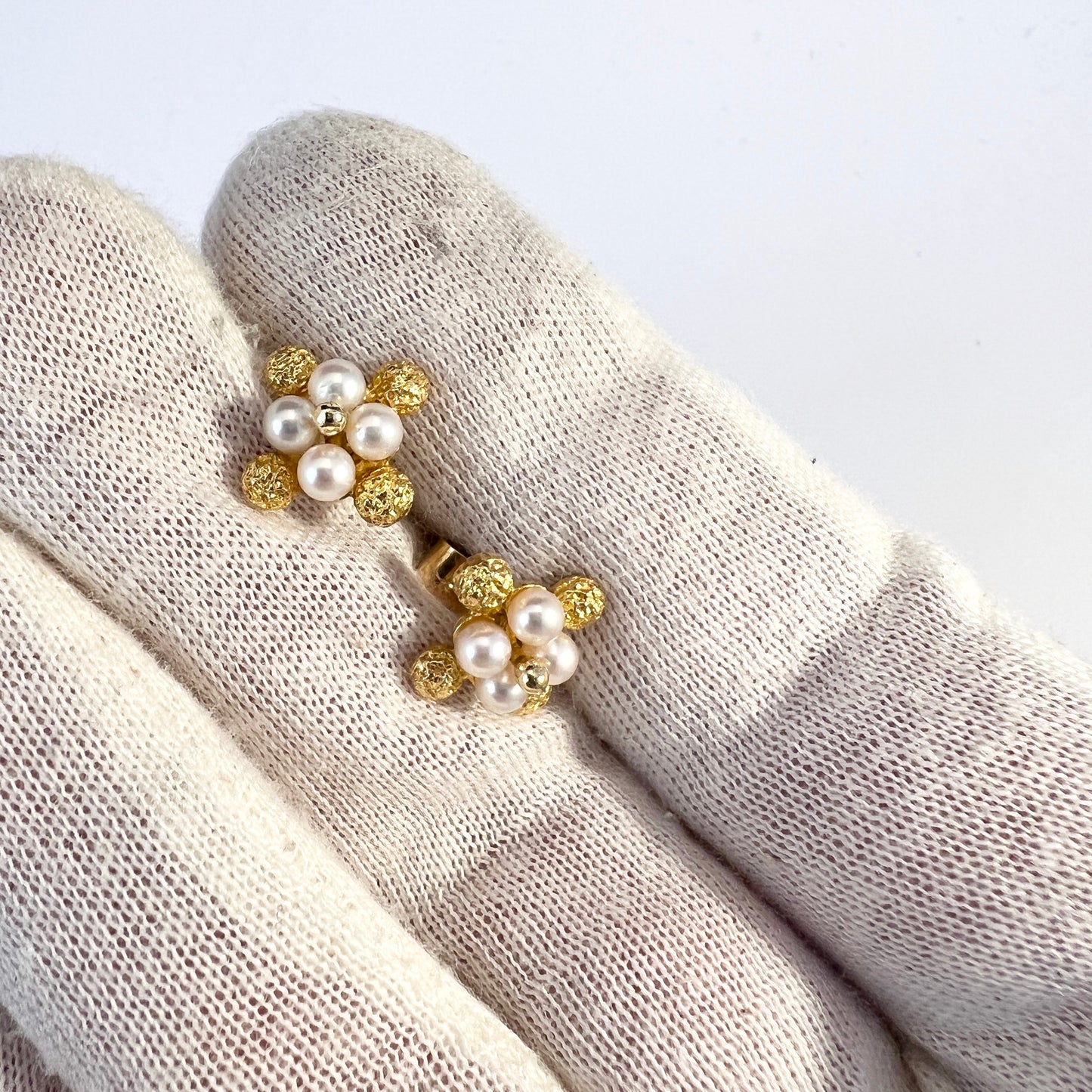 Bjorn Weckstrom for Lapponia, Finland. Vintage 18k Gold Pearl Earrings. Design: Wild Flower.