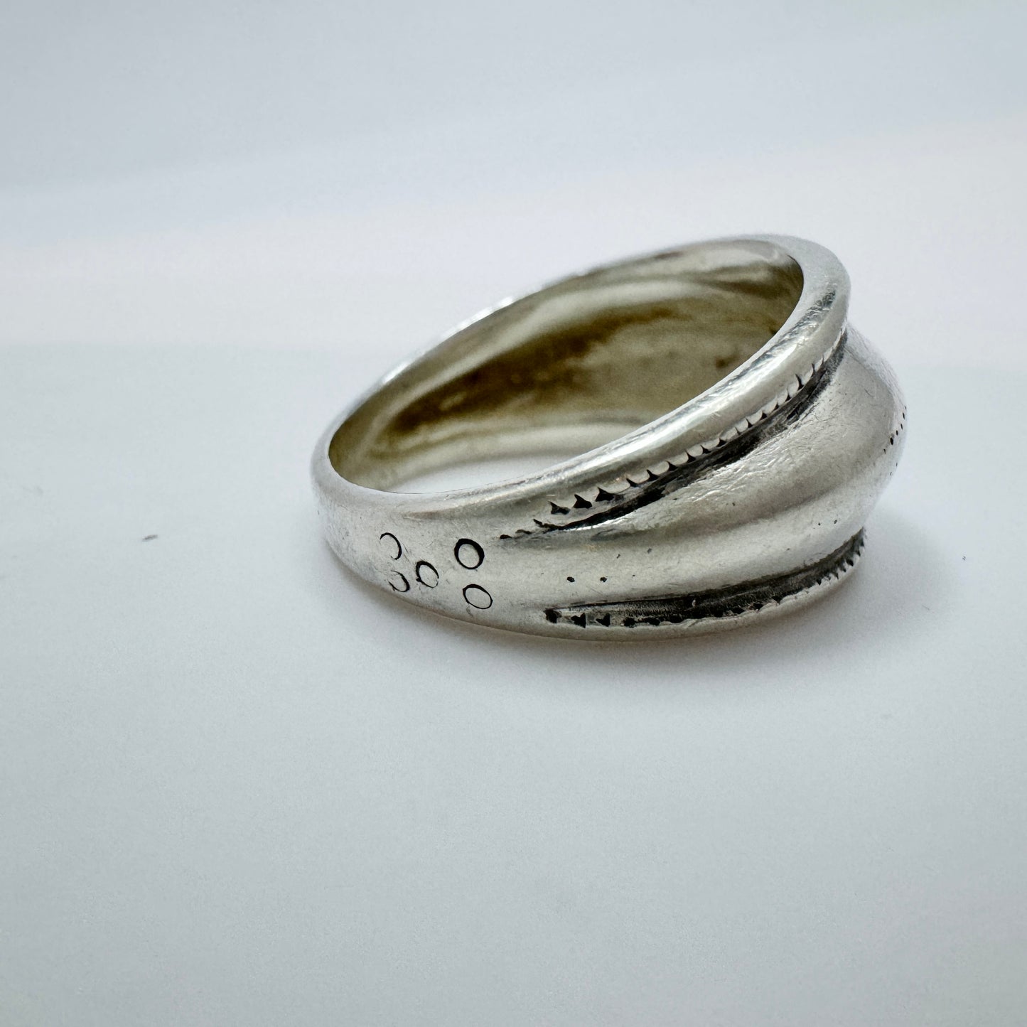 Bengt Hallberg, Sweden. Vintage Sterling Silver Viking Copy Ring.