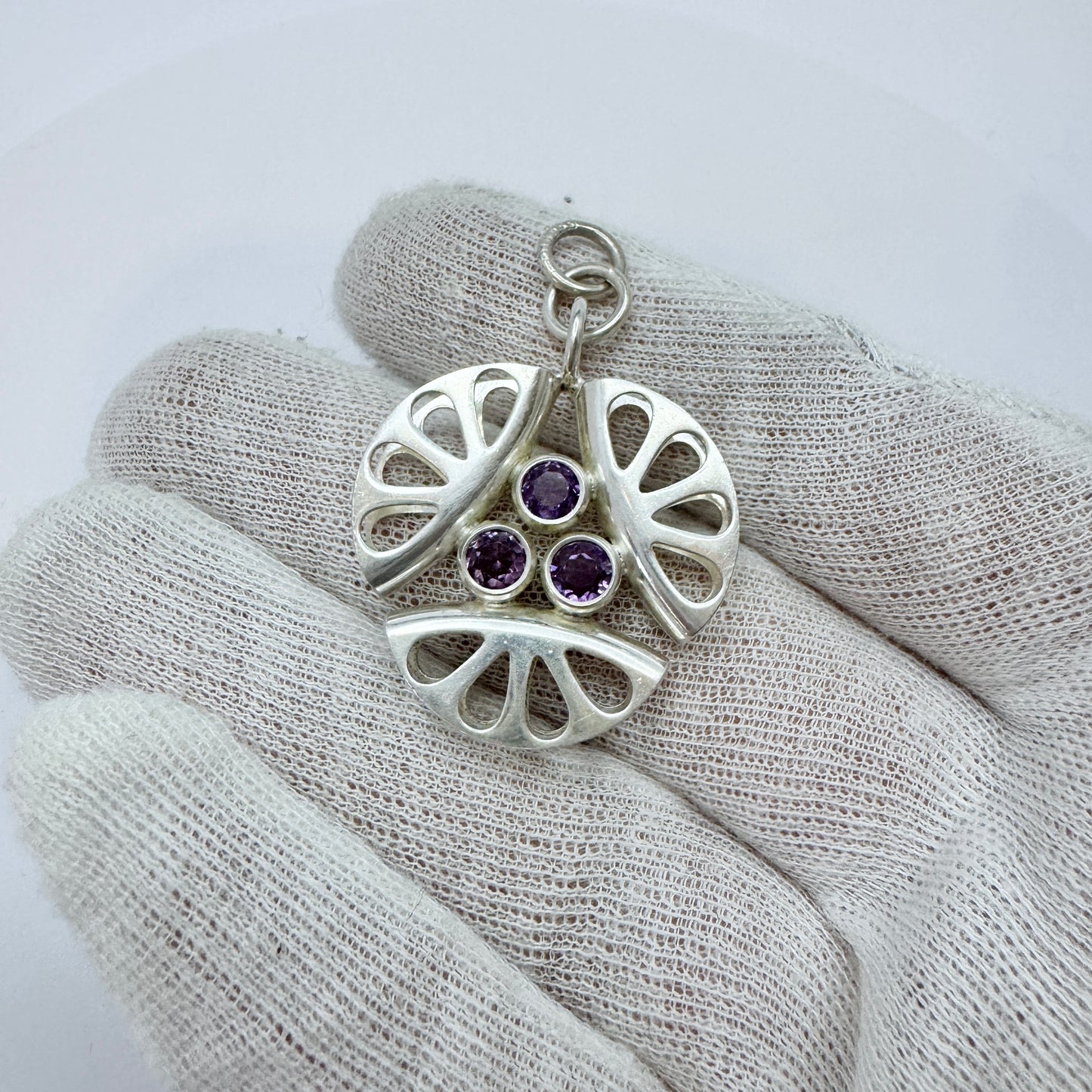 Elis Kauppi, Kupittaan Kulta Finland c 1960s. Vintage Sterling Silver Amethyst Pendant.