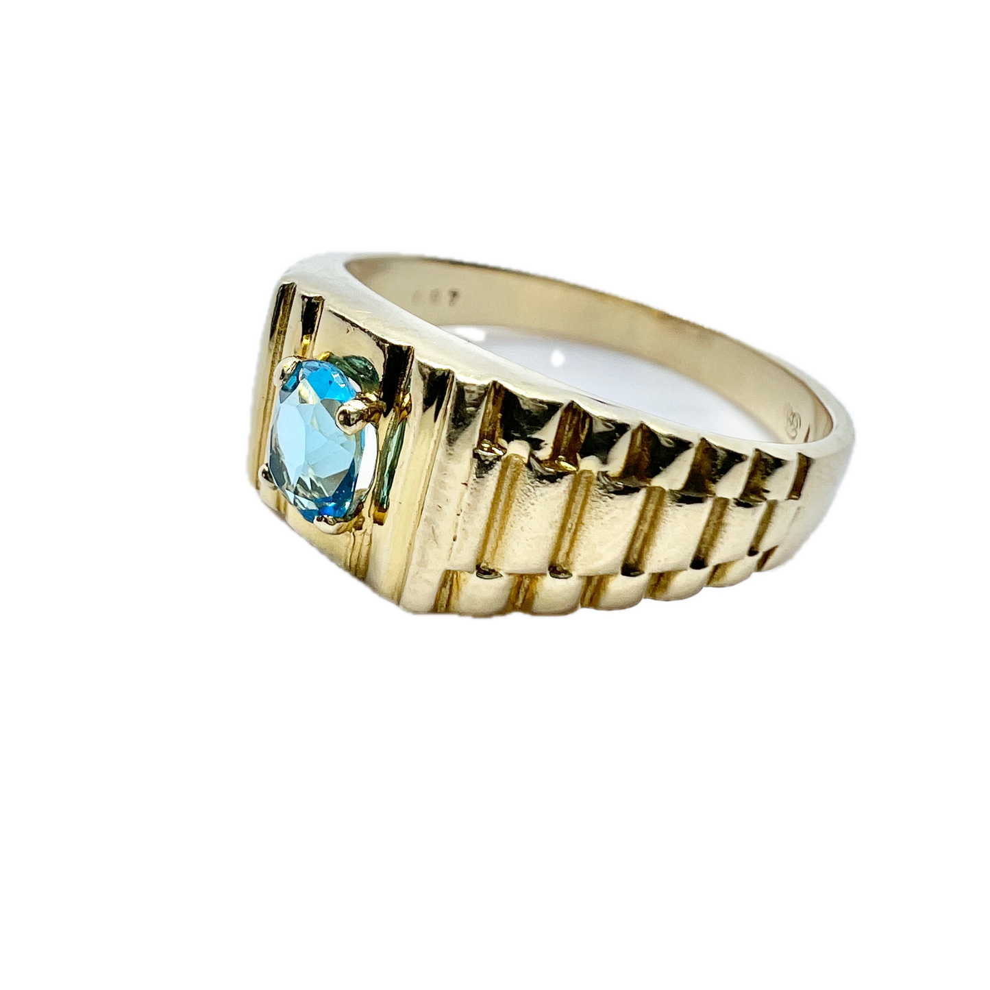 Vintage 14k Gold Intense Blue Topaz Ring.