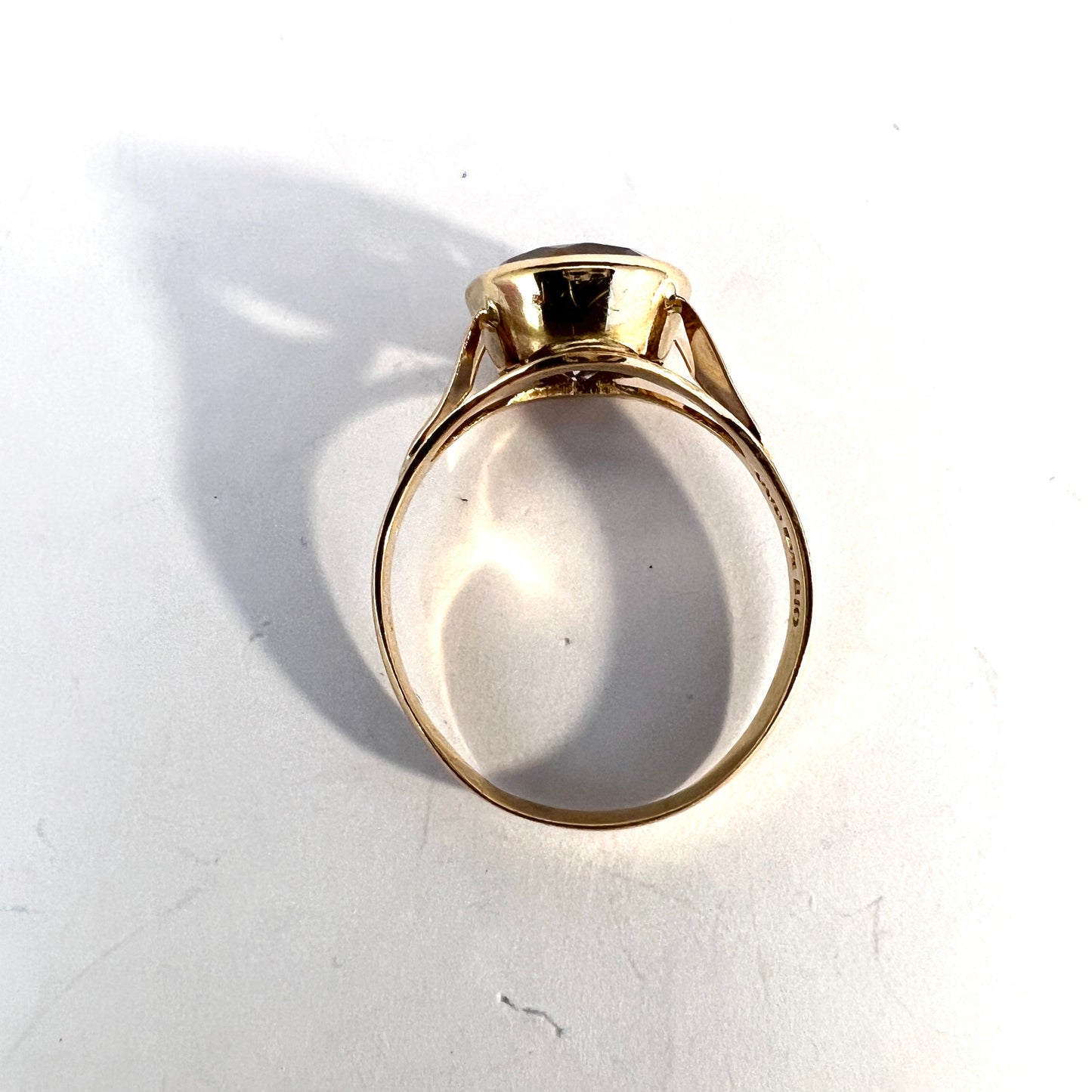 Örneus, Sweden 1976. Vintage 18k Gold Pale Amethyst Ring.