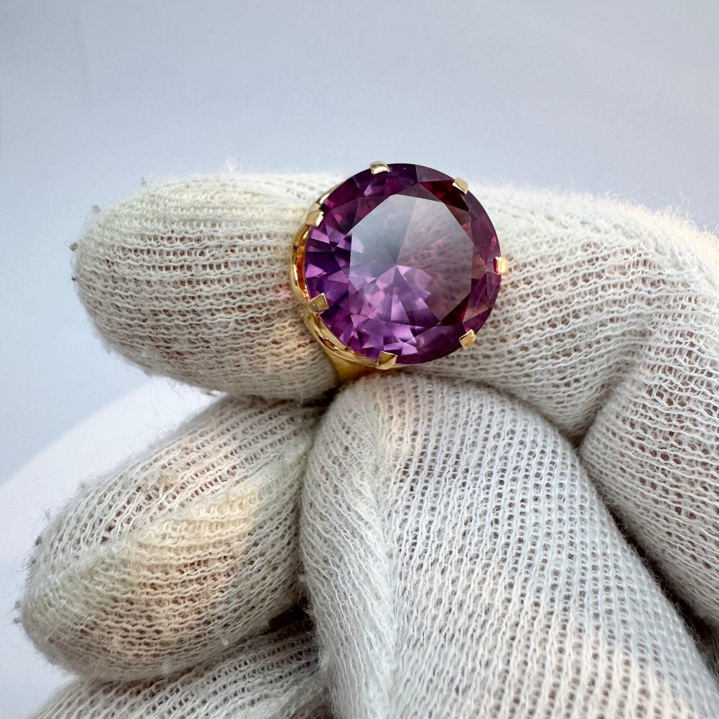 Vintage 1950-60s. 18k Gold Synthetic Sapphire Cocktail Ring.