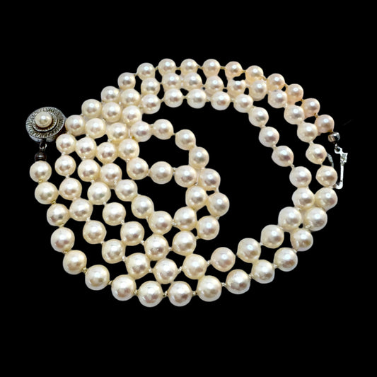Vintage 1950s. Vintage 28 inch Cultured Pearl Silver Clasp Necklace.