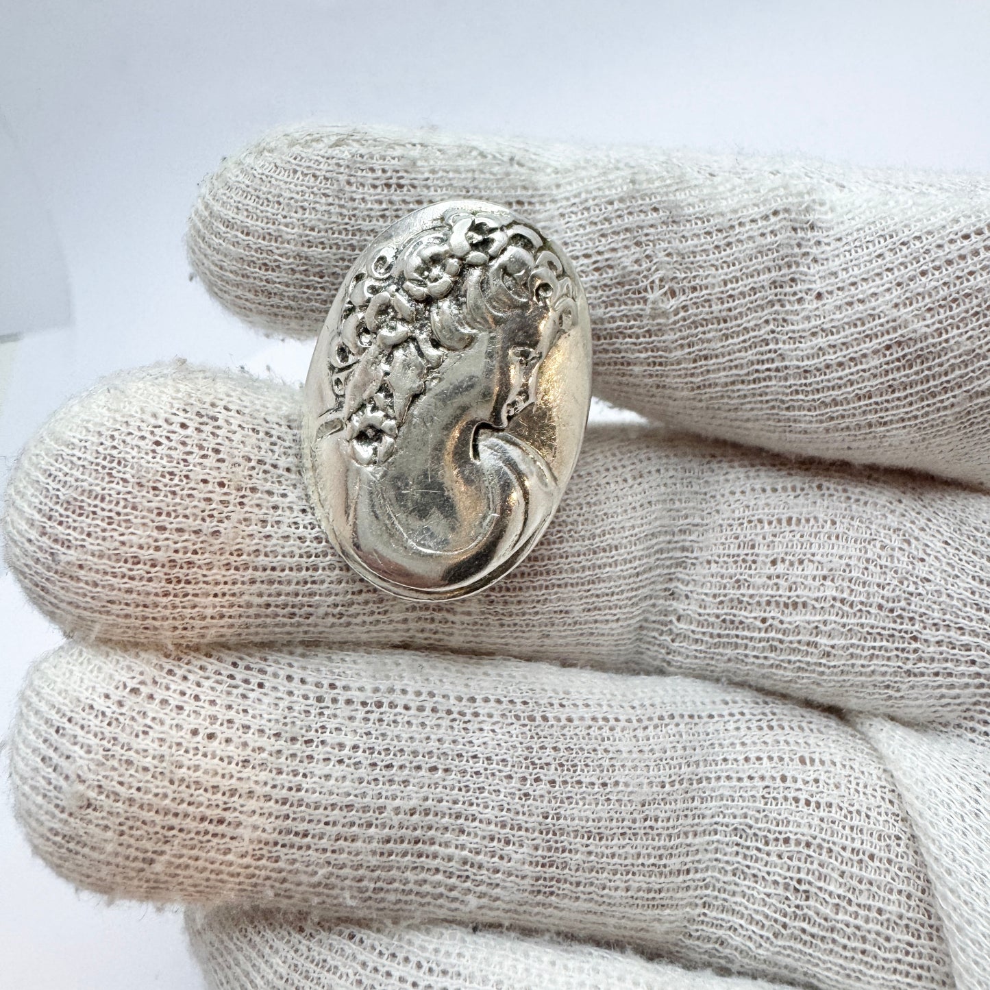 Kaplan, Sweden 1967. Bold Vintage Sterling Silver Ring.