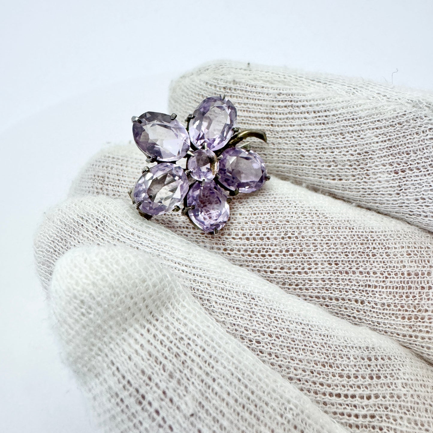 Antique early 1900s. Pale Amethyst Solid Silver Brooch.