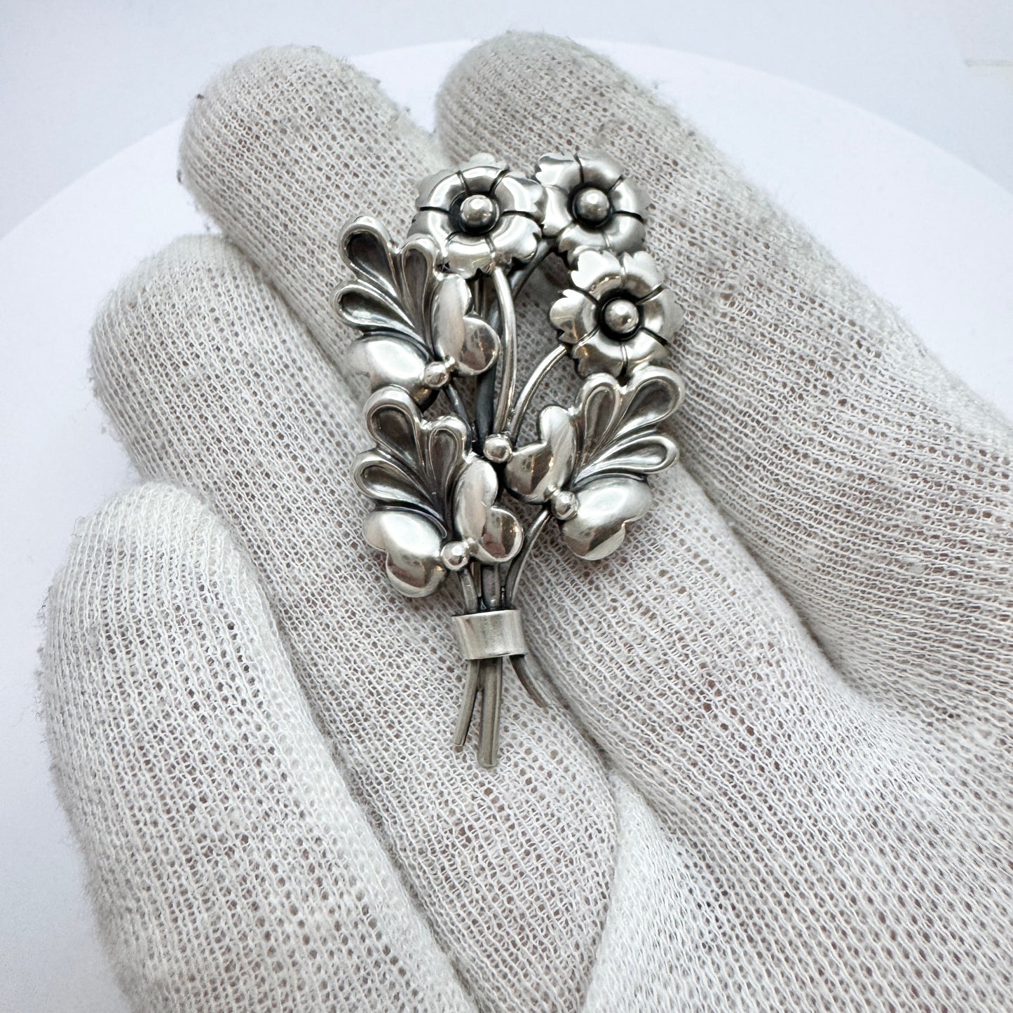 G Dahlgren, Sweden 1940s. Vintage Solid Silver Flower Bouquet Brooch.