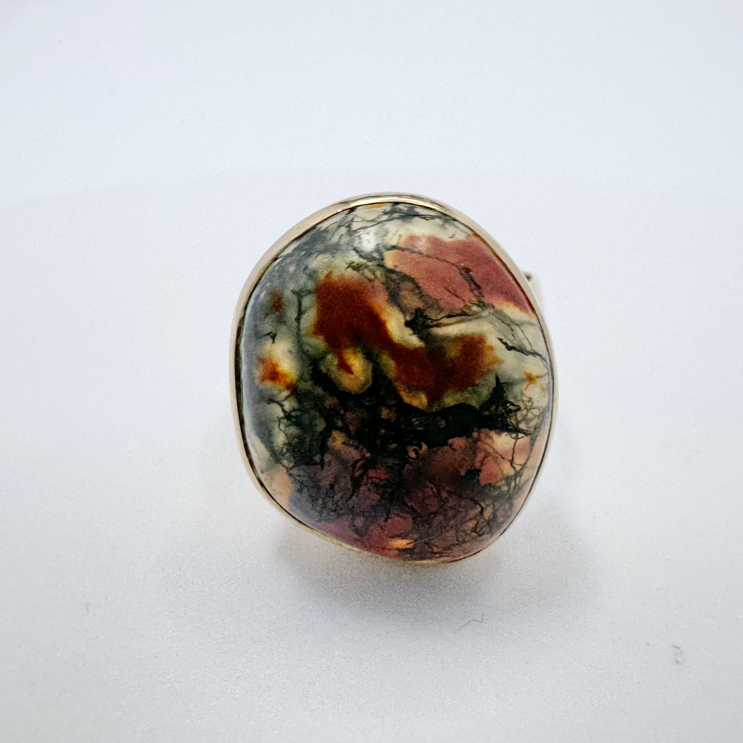 Eric G Andersson, Sweden 1959. Bold 18k Gold Moss Agate Ring.