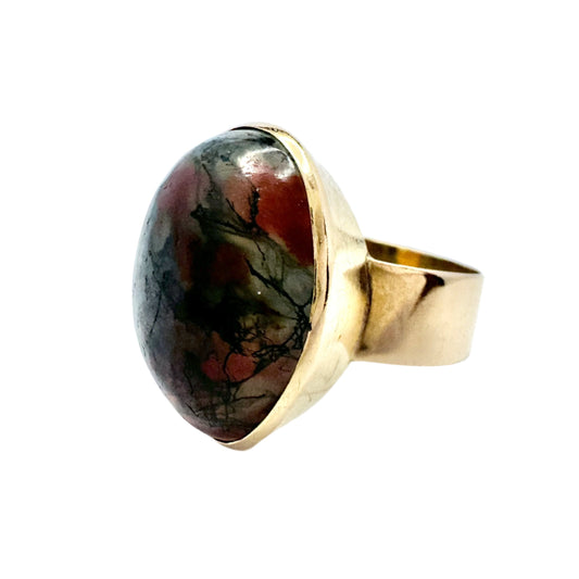 Eric G Andersson, Sweden 1959. Bold 18k Gold Moss Agate Ring.