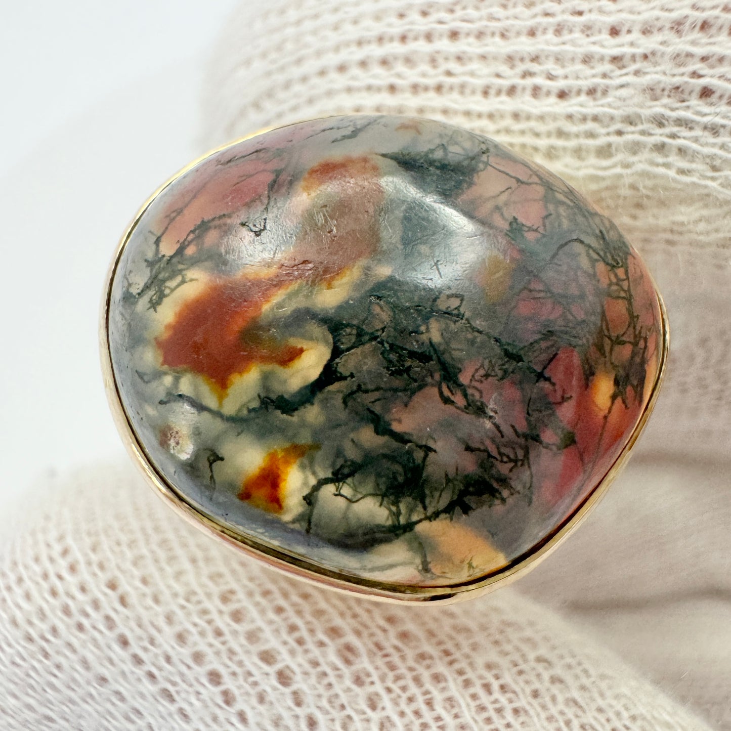 Eric G Andersson, Sweden 1959. Bold 18k Gold Moss Agate Ring.