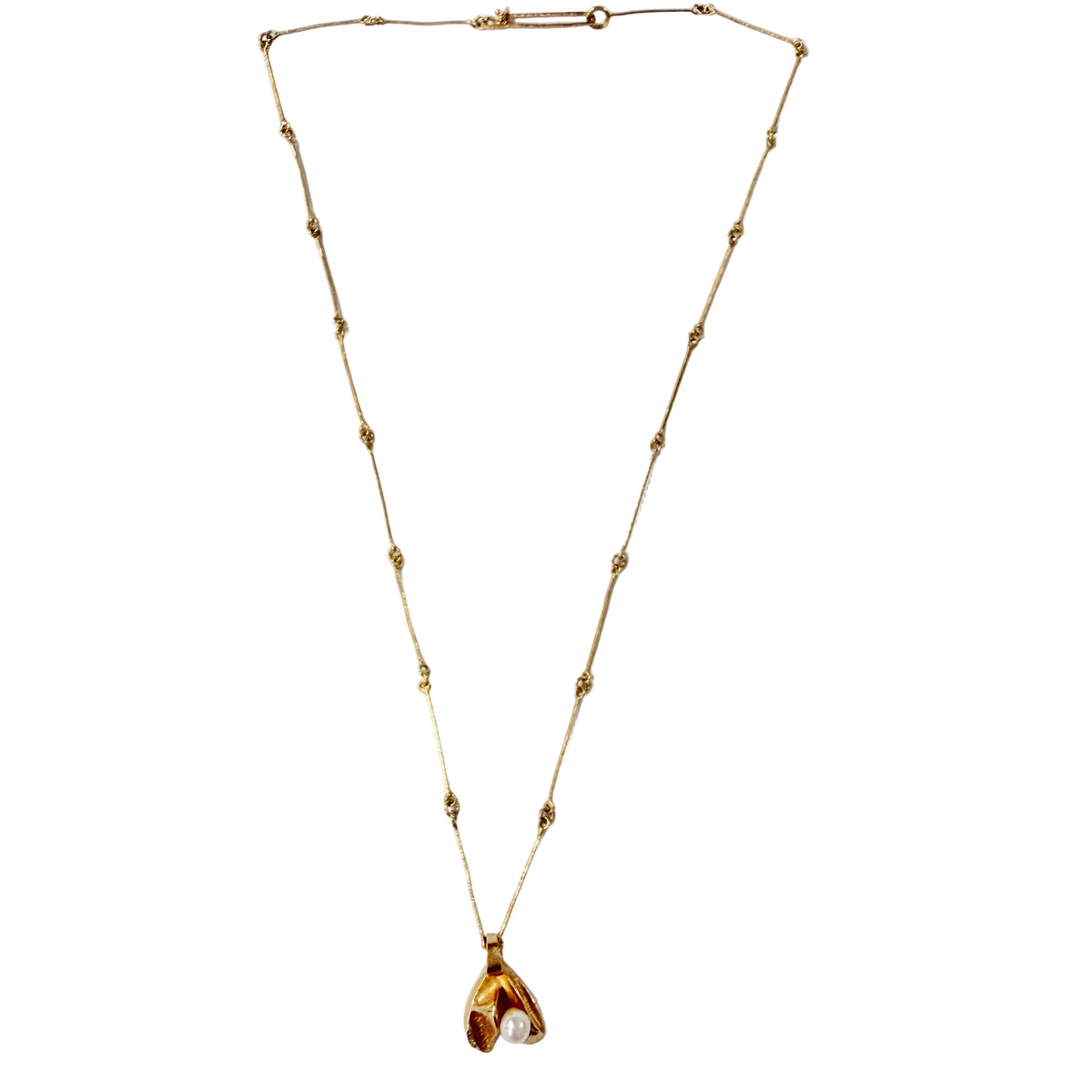 Björn Weckström for Lapponia, Finland 1979. Vintage 18k Gold Pearl Pendant Necklace. Design: Mountain Avens