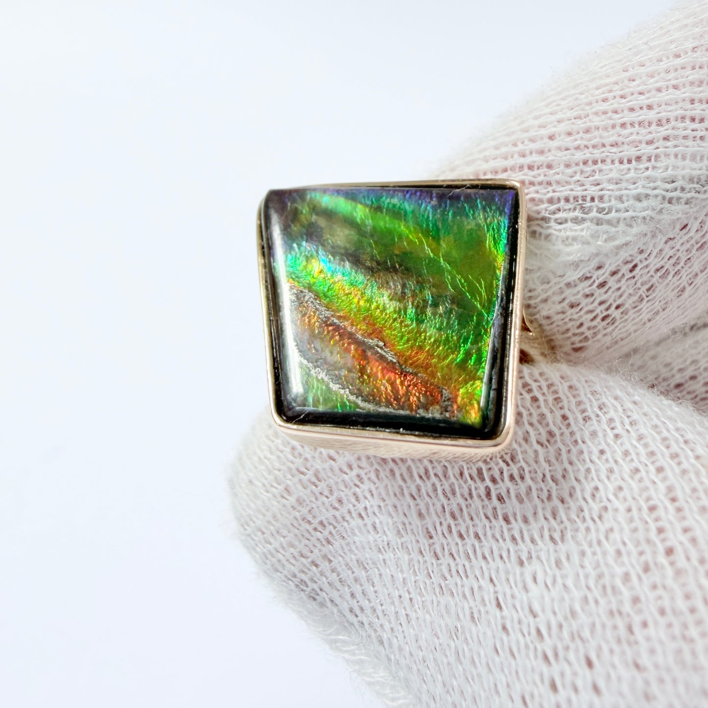 Maker R&G. Vintage 14k Gold Ammolite Ring.