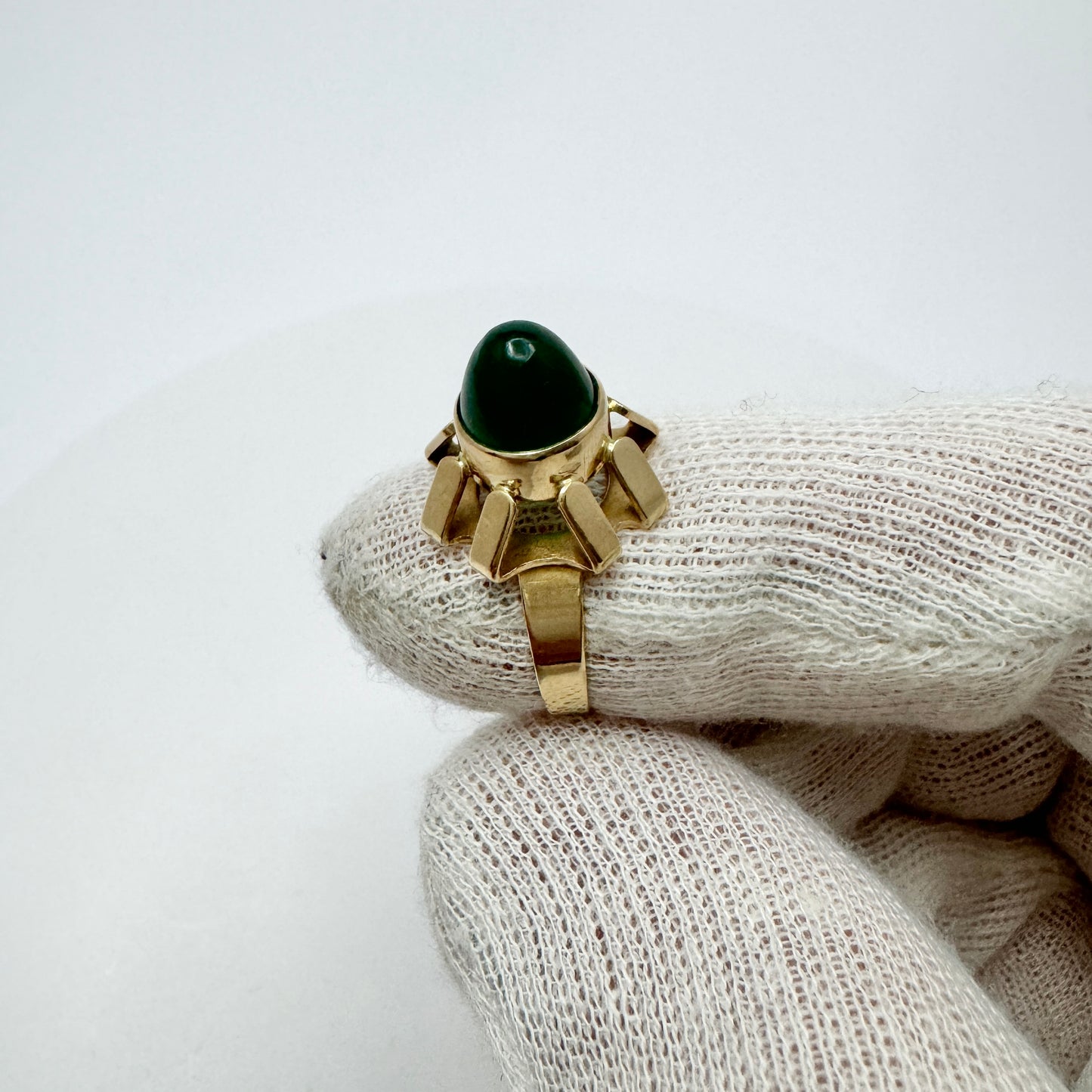 Germany, Norwegian Import c 1960s. Vintage Space Age 14k Gold Chrysoprase Ring.